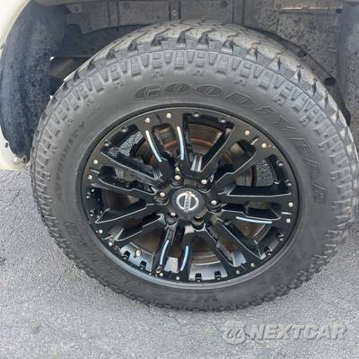 2019 Nissan TITAN SV Crew Cab Short Bed - zdjęcie 27 z 46 - miniatura