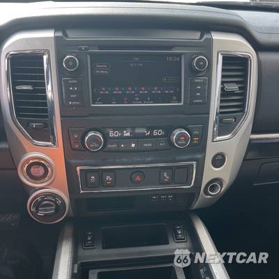 2019 Nissan TITAN SV Crew Cab Short Bed - zdjęcie 35 z 46 - miniatura