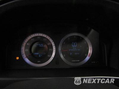 2010 Volvo XC70 3.2 w/Moonroof - zdjęcie 12 z 21 - miniatura