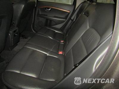 2010 Volvo XC70 3.2 w/Moonroof - zdjęcie 18 z 21 - miniatura