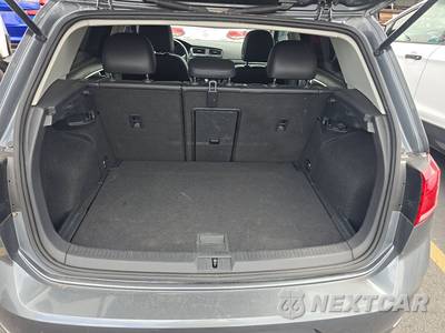 2019 Volkswagen Golf SE Hatchback - zdjęcie 16 z 32 - miniatura