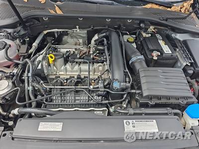 2019 Volkswagen Golf SE Hatchback - zdjęcie 15 z 32 - miniatura
