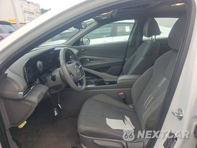 2025 Hyundai Elantra SEL Convenience - zdjęcie 7 z 30 - miniatura