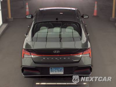 2024 Hyundai Elantra Limited - zdjęcie 5 z 23 - miniatura