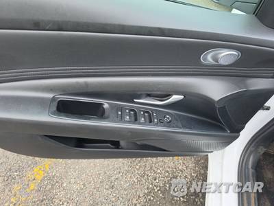 2025 Hyundai Elantra Limited - zdjęcie 9 z 27 - miniatura