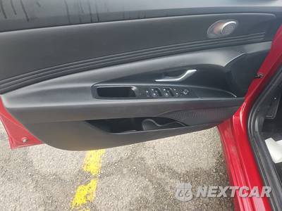 2025 Hyundai Elantra SEL Convenience - zdjęcie 9 z 32 - miniatura