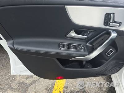 2025 Mercedes-Benz CLA 250 - zdjęcie 9 z 32 - miniatura