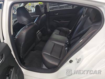 2025 Nissan Altima SR - zdjęcie 13 z 34 - miniatura