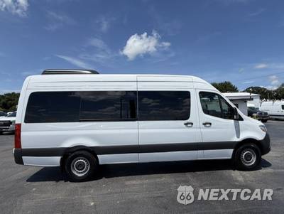 2026 Mercedes-Benz Sprinter 2500 Passenger Van 170.0" WB - zdjęcie 4 z 24 - miniatura