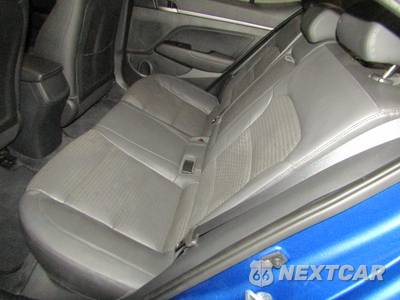 2017 Hyundai Elantra Limited Sedan - zdjęcie 17 z 20 - miniatura