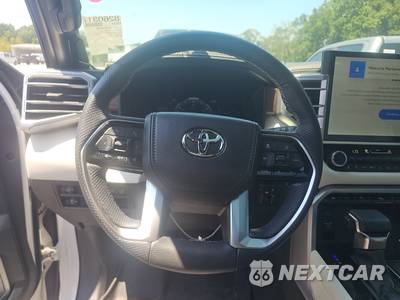 2024 Toyota Sequoia Capstone - zdjęcie 10 z 19 - miniatura