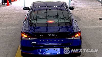 2022 Hyundai Elantra SEL - zdjęcie 5 z 39 - miniatura