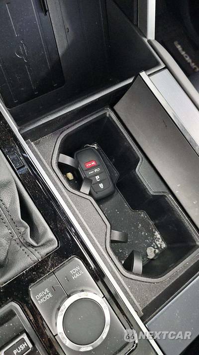 2023 Toyota Tundra Platinum Crew Cab Short Bed - zdjęcie 18 z 20 - miniatura