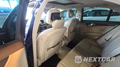 2014 Mercedes-Benz C 300 4MATIC Sedan - zdjęcie 33 z 40 - miniatura