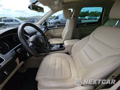 2013 Volkswagen Touareg V6 Executive - zdjęcie 7 z 32 - miniatura