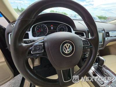 2013 Volkswagen Touareg V6 Executive - zdjęcie 10 z 32 - miniatura