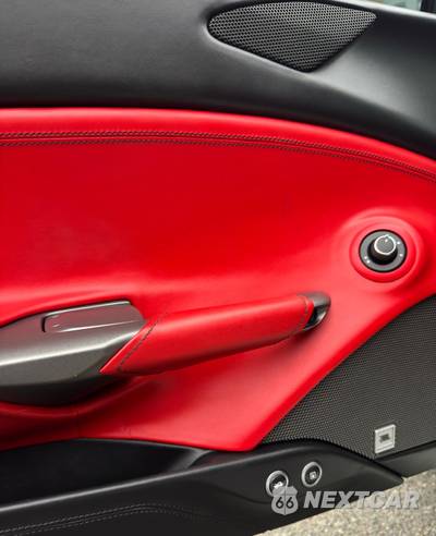 2017 Ferrari 488 GTB Coupe - zdjęcie 10 z 16 - miniatura