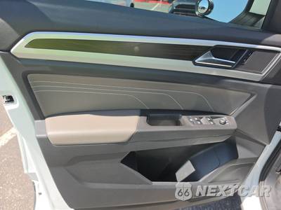 2022 Volkswagen Atlas 2.0T SE w/Technology - zdjęcie 9 z 28 - miniatura