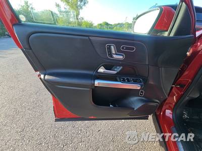 2021 Mercedes-Benz GLB 250 4MATIC - zdjęcie 9 z 21 - miniatura