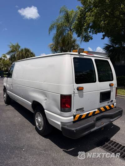 2011 Ford E-150 Commercial Cargo Van 138.0" WB - zdjęcie 5 z 11 - miniatura