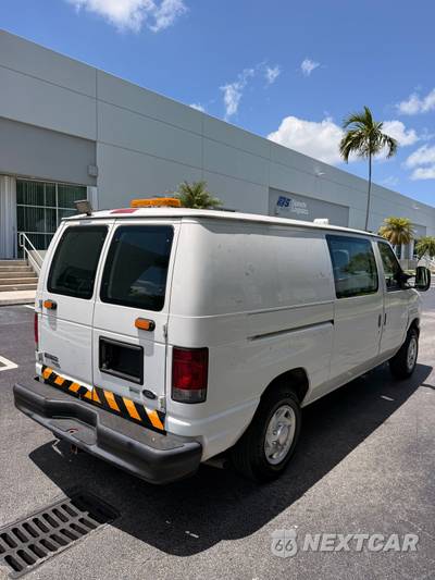 2011 Ford E-150 Commercial Cargo Van 138.0" WB - zdjęcie 7 z 11 - miniatura