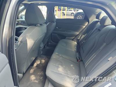 2025 Hyundai Elantra SEL Convenience - zdjęcie 13 z 28 - miniatura