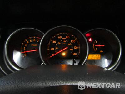 2008 Nissan Versa 1.8 S Hatchback - zdjęcie 12 z 22 - miniatura