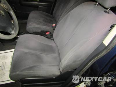2008 Nissan Versa 1.8 S Hatchback - zdjęcie 10 z 22 - miniatura