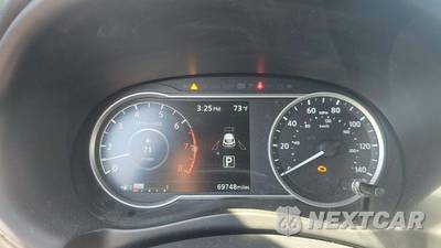 2019 Nissan Kicks SR - zdjęcie 17 z 28 - miniatura