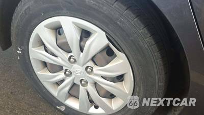 2019 Hyundai Accent SE - zdjęcie 32 z 42 - miniatura