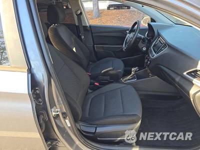 2019 Hyundai Accent SE - zdjęcie 8 z 42 - miniatura