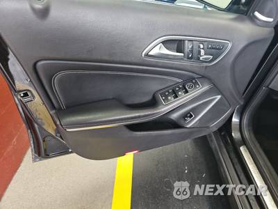 2020 Mercedes-Benz GLA 250 4MATIC - zdjęcie 9 z 38 - miniatura