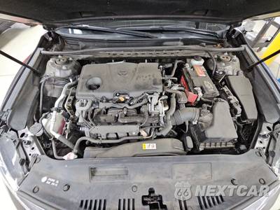 2020 Toyota Camry LE - zdjęcie 15 z 39 - miniatura