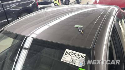 2020 Toyota Camry LE - zdjęcie 18 z 39 - miniatura