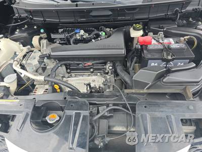 2015 Nissan Rogue SV - zdjęcie 15 z 42 - miniatura