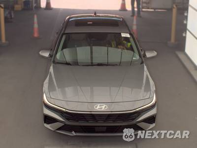 2025 Hyundai Elantra Limited - zdjęcie 2 z 25 - miniatura