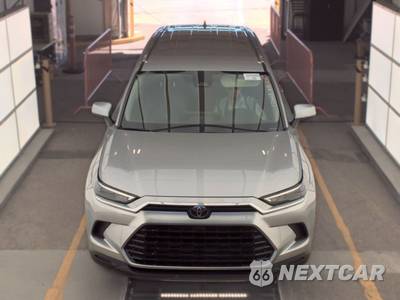 2025 Toyota Grand Highlander XLE - zdjęcie 2 z 33 - miniatura