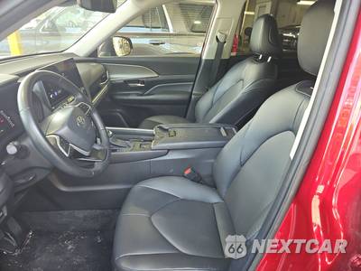2025 Toyota Grand Highlander XLE - zdjęcie 7 z 28 - miniatura