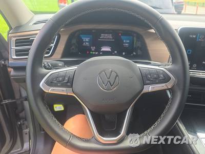 2025 Volkswagen Atlas 2.0T SE w/Technology - zdjęcie 10 z 20 - miniatura