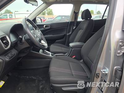 2025 Hyundai Venue SEL - zdjęcie 7 z 20 - miniatura