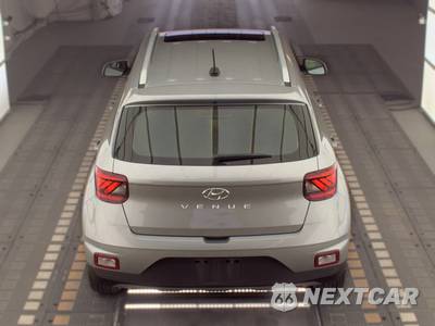 2025 Hyundai Venue SEL - zdjęcie 5 z 20 - miniatura