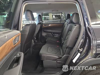 2025 Volkswagen Atlas 2.0T SE w/Technology - zdjęcie 13 z 23 - miniatura