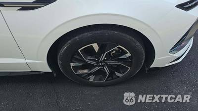 2025 Hyundai Sonata SEL - zdjęcie 19 z 21 - miniatura
