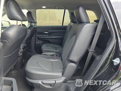 2025 Toyota Grand Highlander XLE - zdjęcie 13 z 26 - miniatura