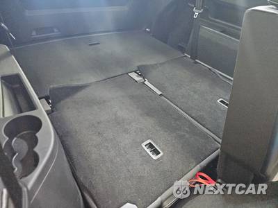 2025 Volkswagen Atlas 2.0T SE w/Technology - zdjęcie 14 z 20 - miniatura