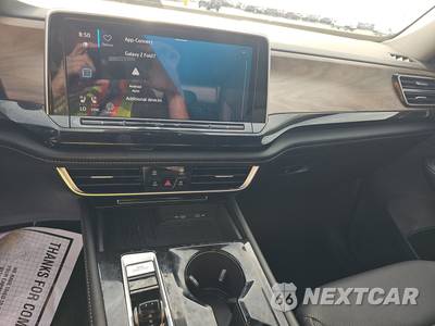 2025 Volkswagen Atlas 2.0T SE w/Technology - zdjęcie 11 z 25 - miniatura
