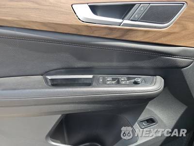 2025 Volkswagen Atlas 2.0T SE w/Technology - zdjęcie 9 z 28 - miniatura