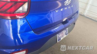 2025 Hyundai Venue SEL - zdjęcie 20 z 21 - miniatura