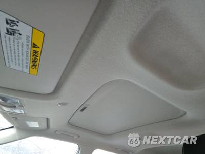 2025 Hyundai Venue SEL - zdjęcie 17 z 25 - miniatura