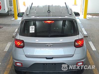 2025 Hyundai Venue SEL - zdjęcie 5 z 25 - miniatura